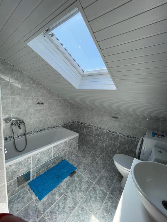 Apartmani Ira ヴィル エクステリア 写真